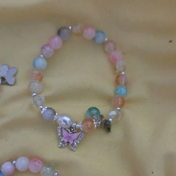 Elegant Multicolor Beaded Bracelets Set - Picture 4 of 4